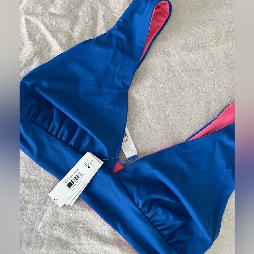 Reversible ๐ bikini top! - Picture 2 of 5